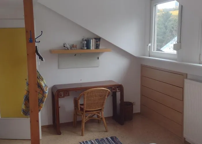 Nice + Sunny Room, Balkony, All Facilities...
