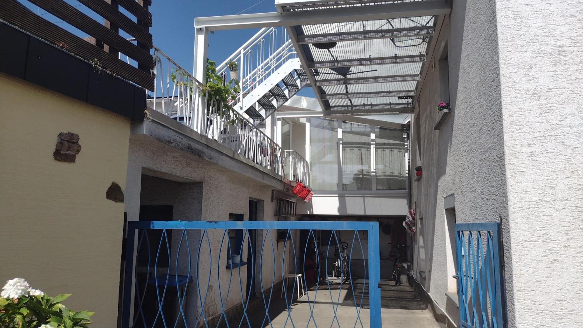 Privatunterkunft Nice + Sunny Room, Balkony, All Facilities...